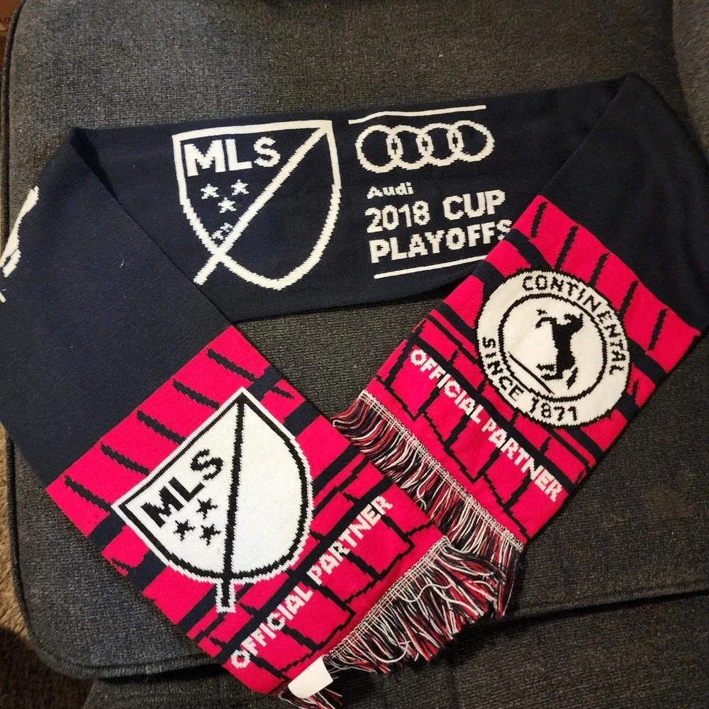 Audi MLS Scarf 2018 Cup Playoffs Continental‎ Partner Sponsor Red Black 56